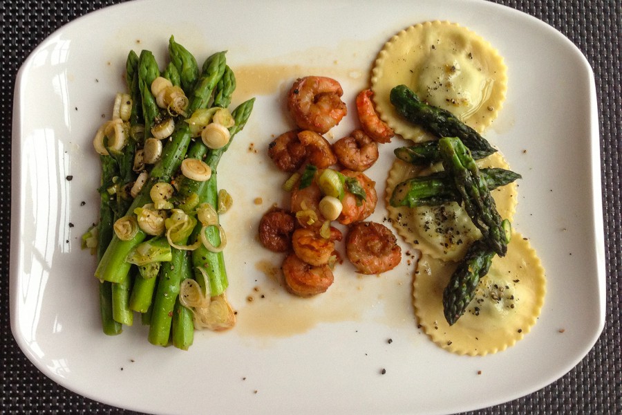Ravioli asparagi e scampi